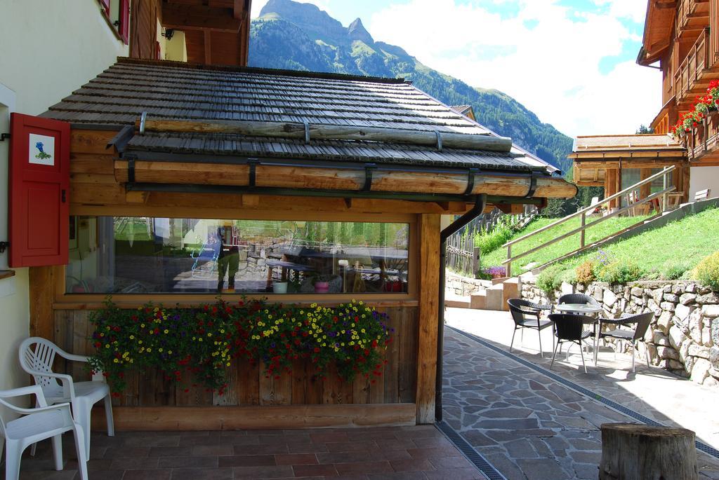 Appartamenti Chalet Orchidea Canazei Luaran gambar